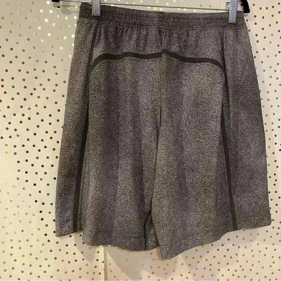 Lululemon Pace Breaker Mens Shorts - Picture 7 of 9